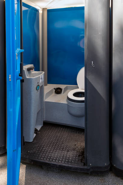 Best Luxury portable toilet rental  in Fort Irwin, CA